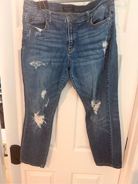 Judy Blue Medium Wash Distressed Boyfriend Jeans 13